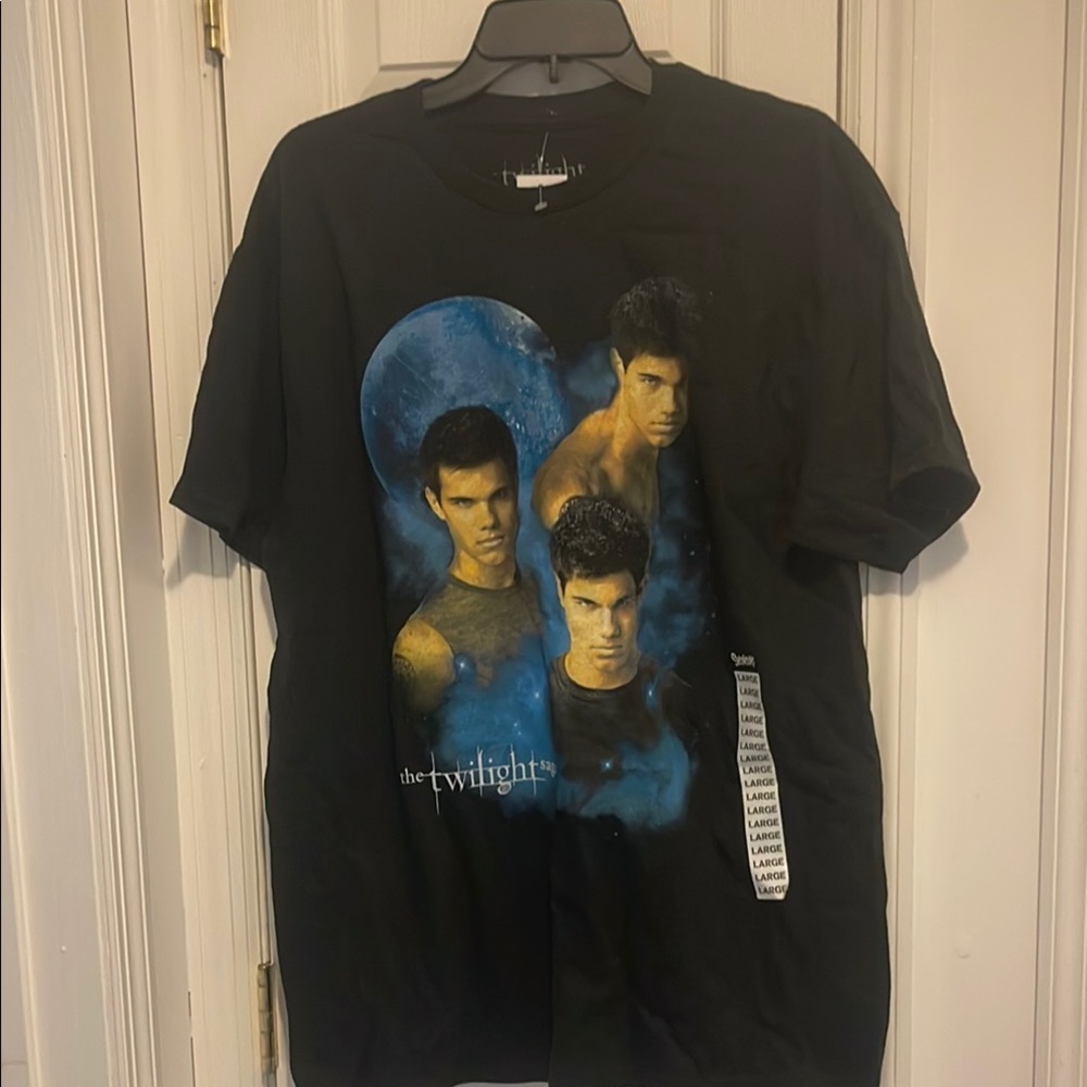 Men’s Black Twilight Graphic T-Shirt
